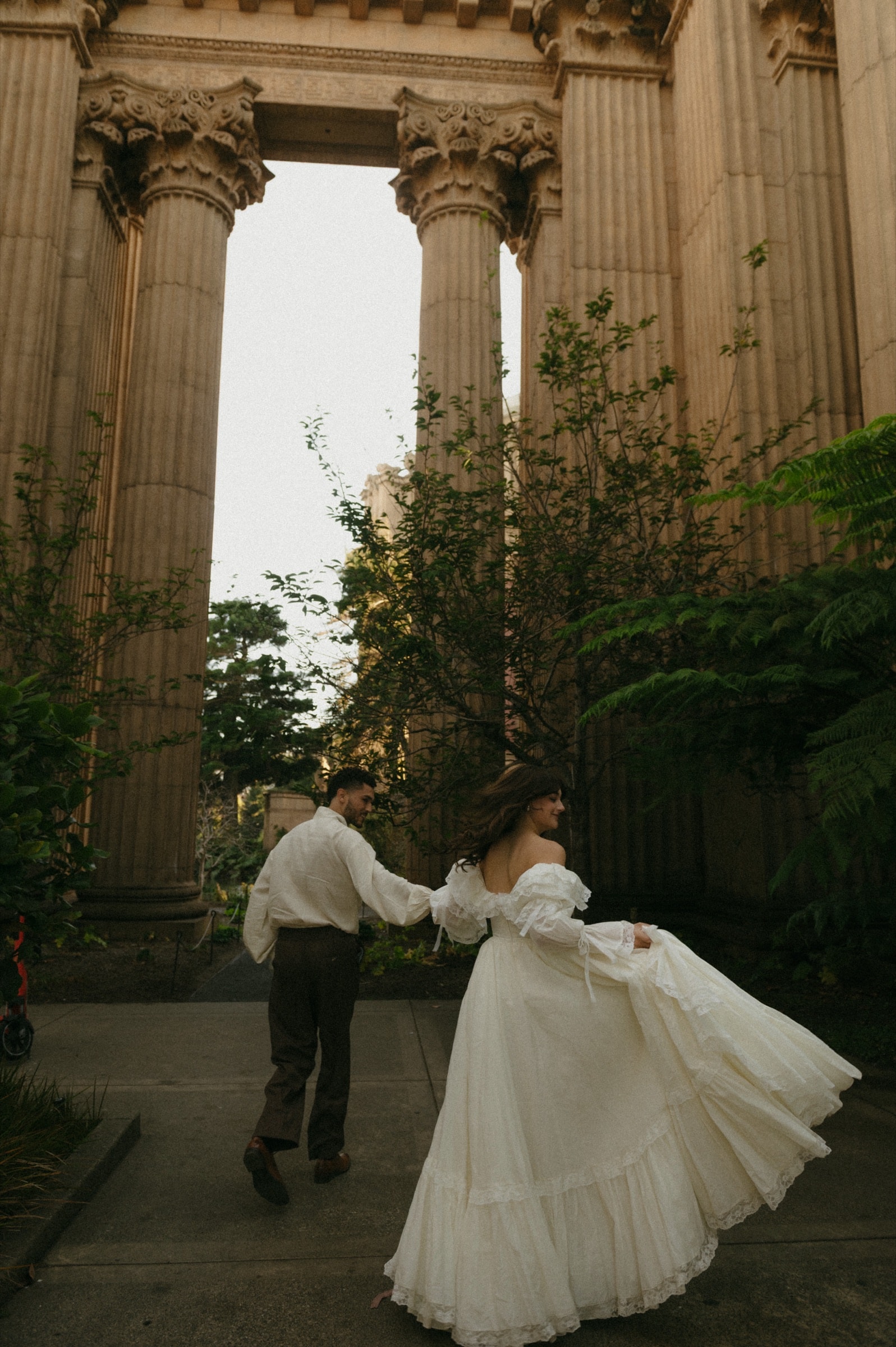 Berkeley and Robin at the Palace of Fine Arts, photographed by @mariefossphoto