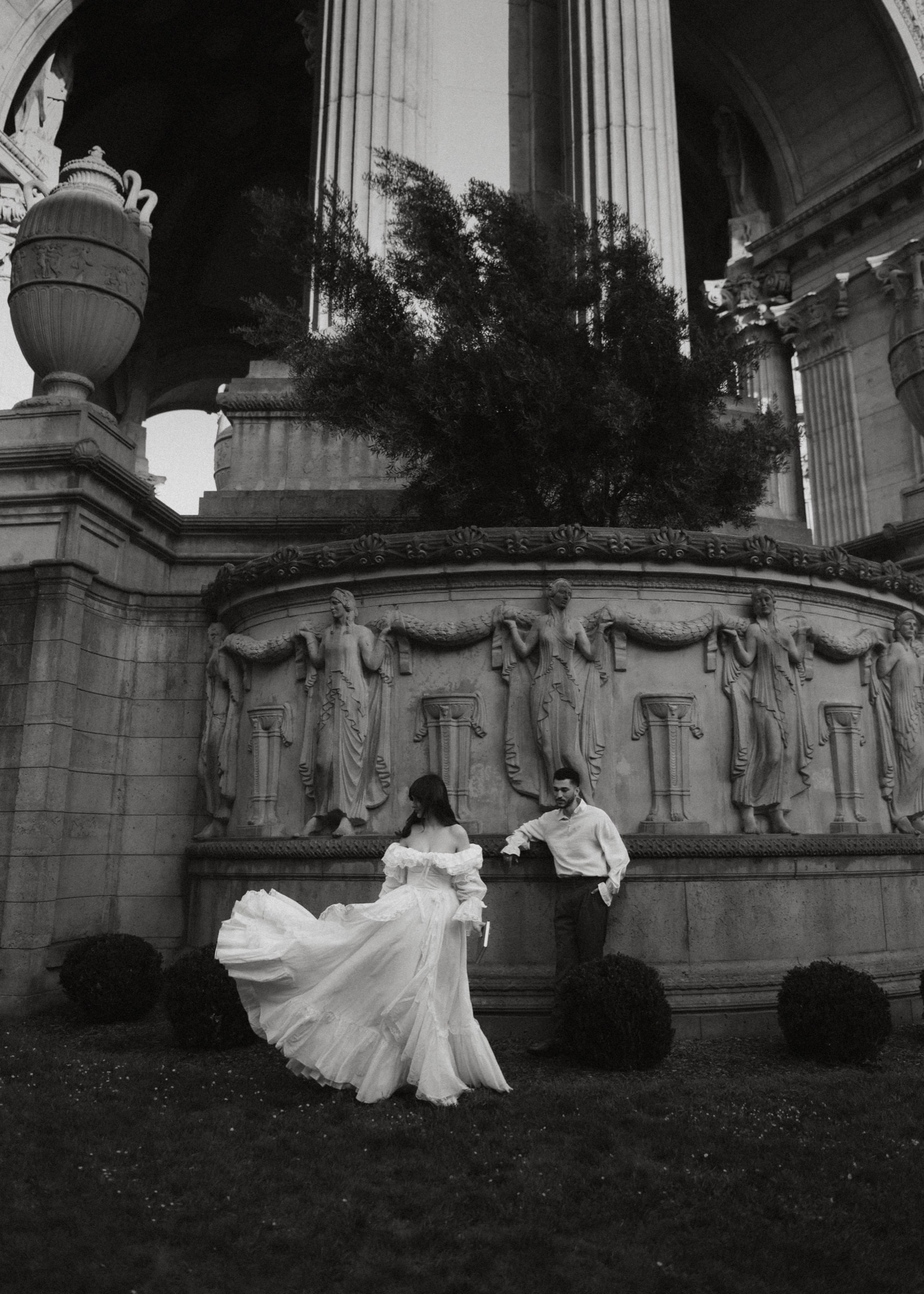 Berkeley and Robin at the Palace of Fine Arts, photographed by @mariefossphoto
