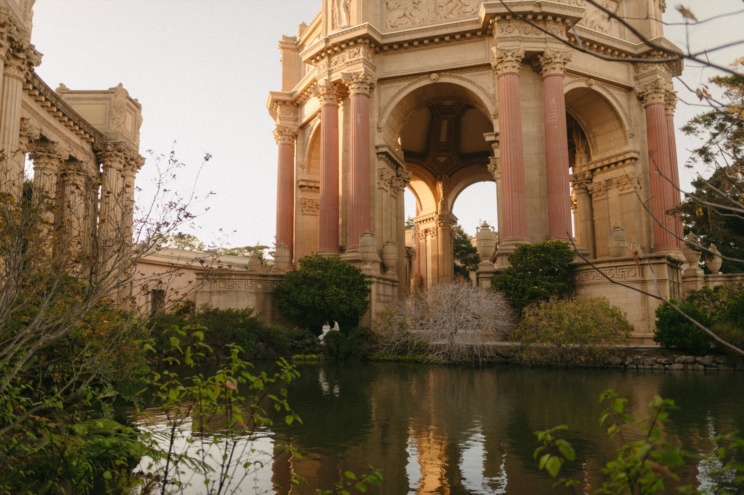 Berkeley and Robin at the Palace of Fine Arts, photographed by @mariefossphoto