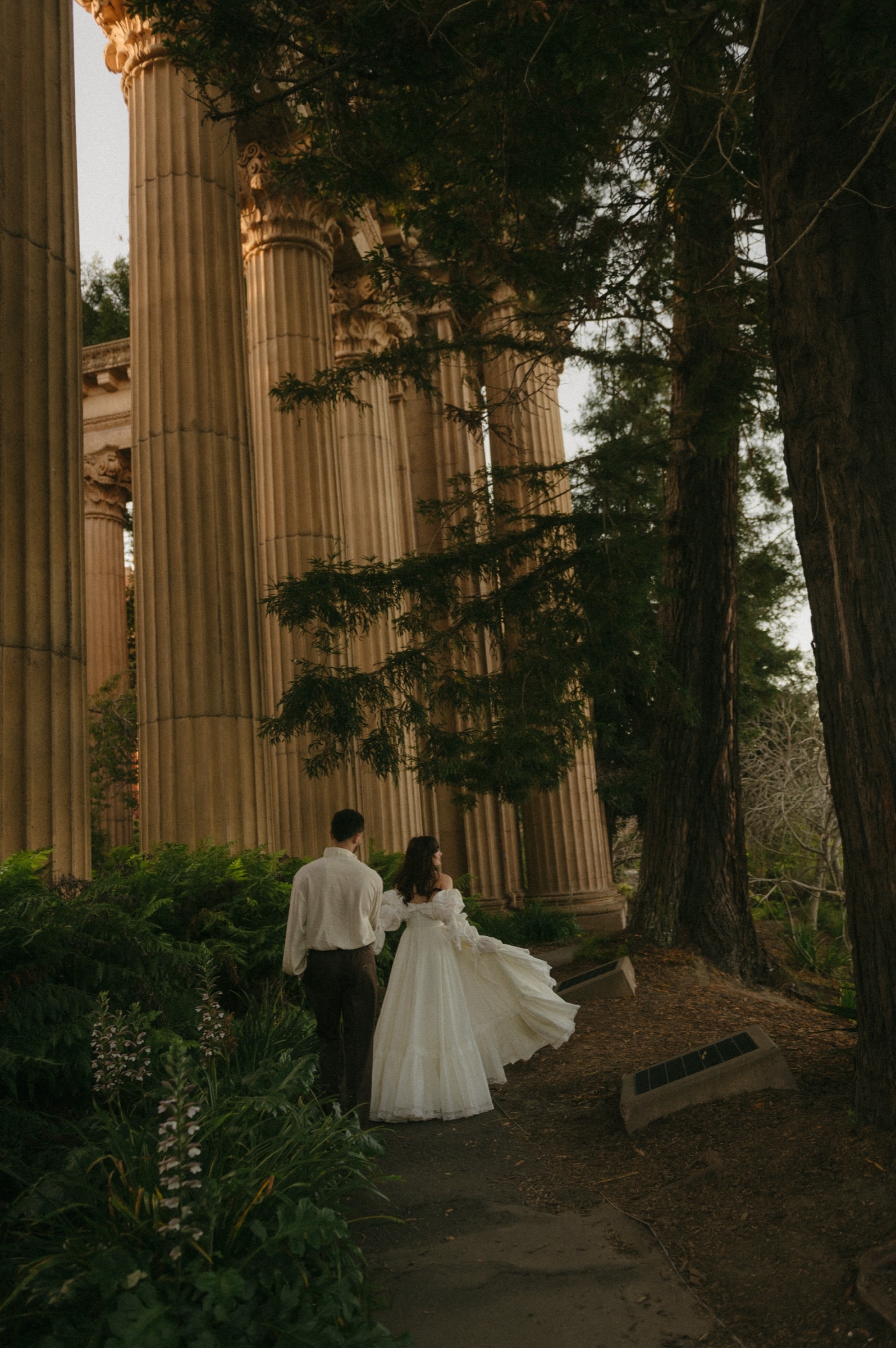 Berkeley and Robin at the Palace of Fine Arts, photographed by @mariefossphoto