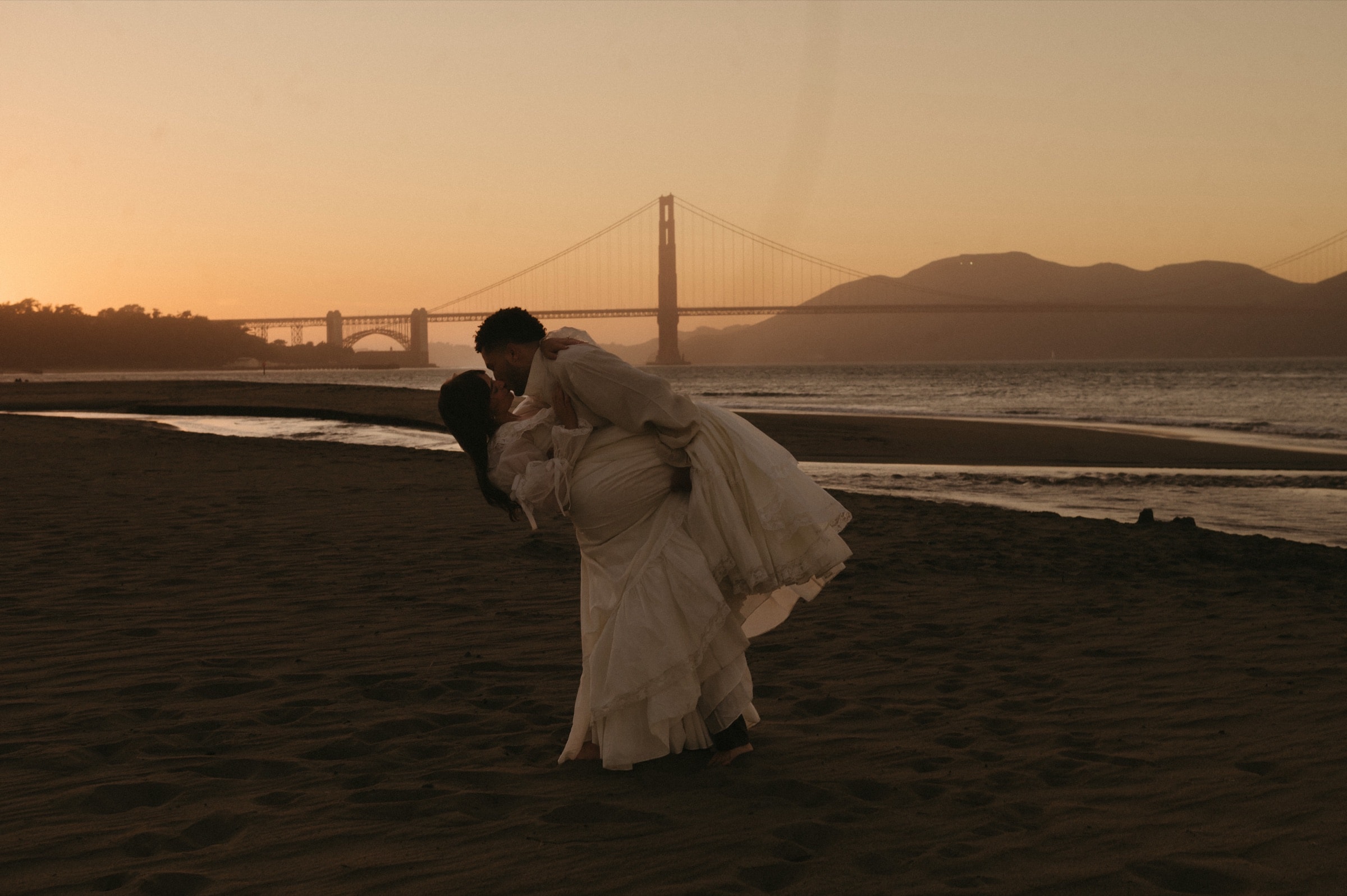 Berkeley and Robin at the Palace of Fine Arts, photographed by @mariefossphoto